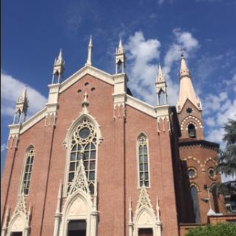 Facciata della Chiesa del Sacro Cuore di Gesù – Novara